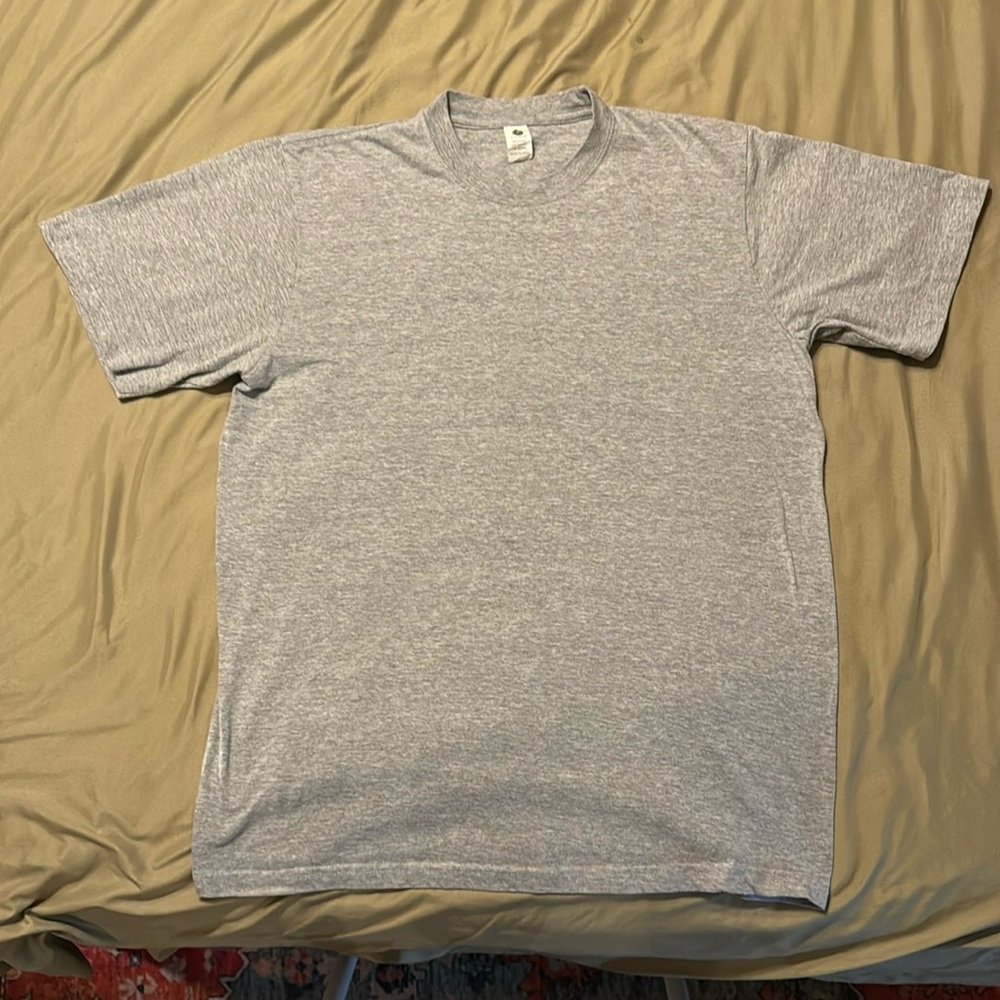 SOL Classic , extra large gray T-shirt.